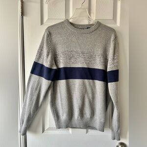 Men’s IZOD Gray and Navy Crewneck Sweater